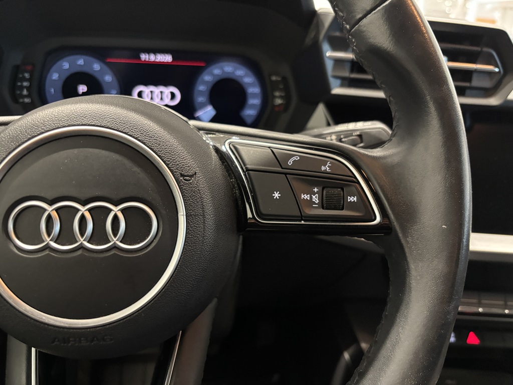Audi A3 Sportback POM34U
