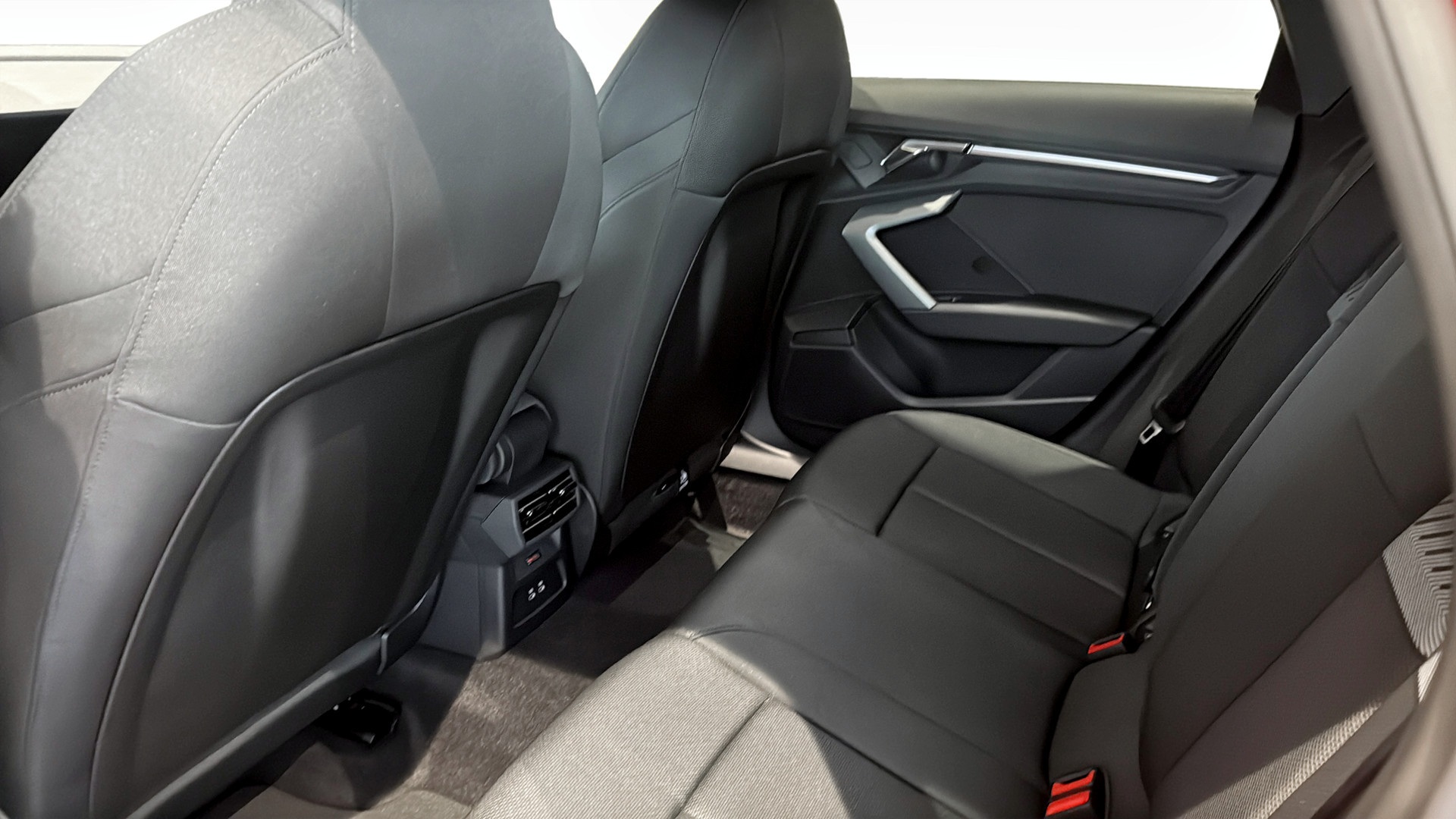 Audi A3 Sportback POU18B