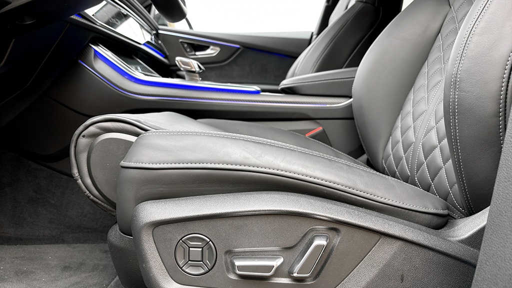 Audi Q8 TFSI e PPH18N