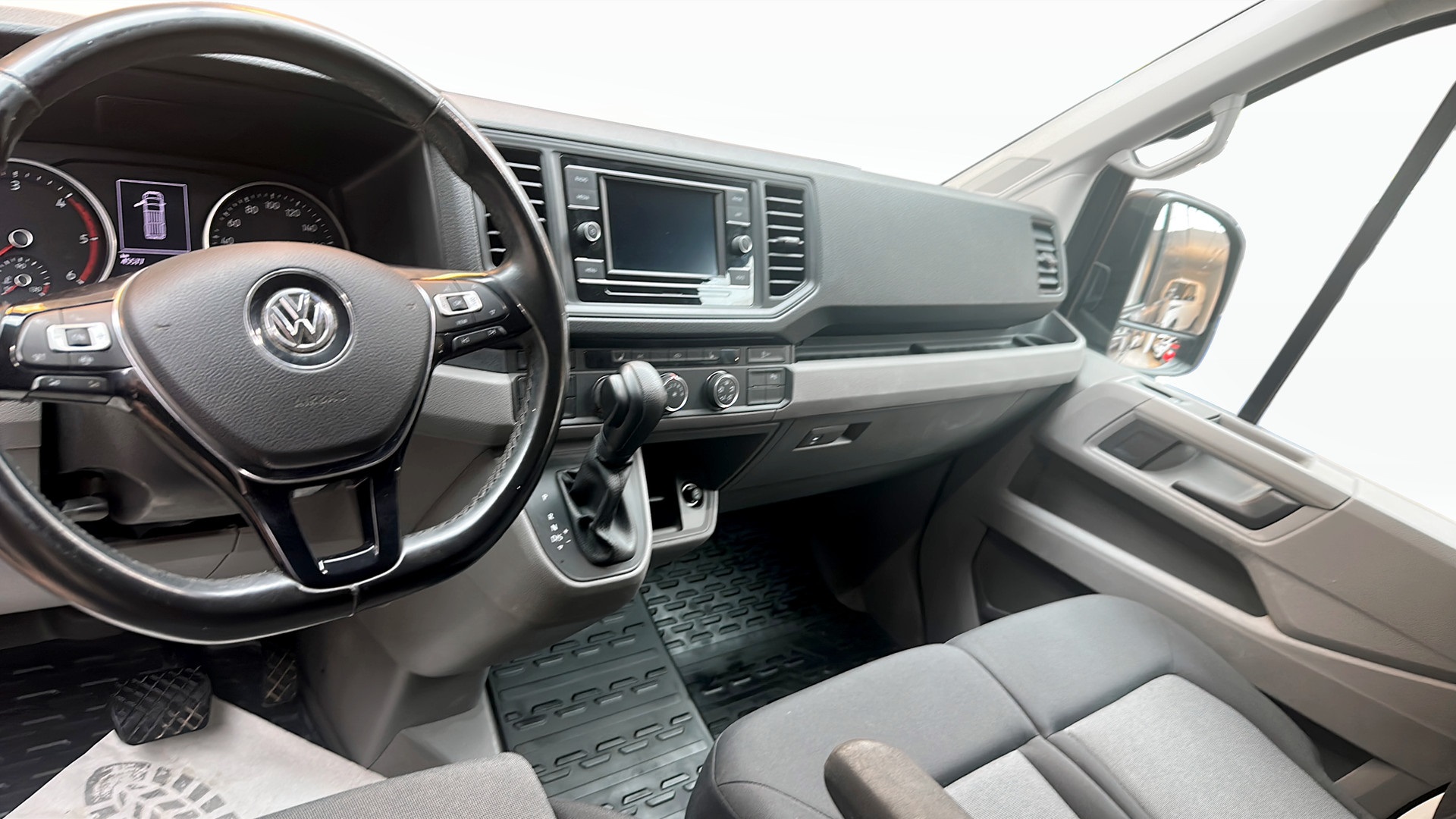 Volkswagen Crafter Skåp kort hjulbas PPW35H
