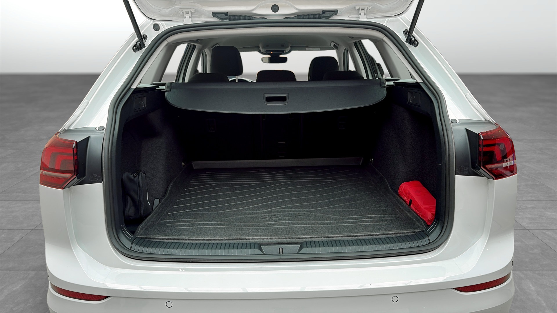 Volkswagen Golf PRF24C