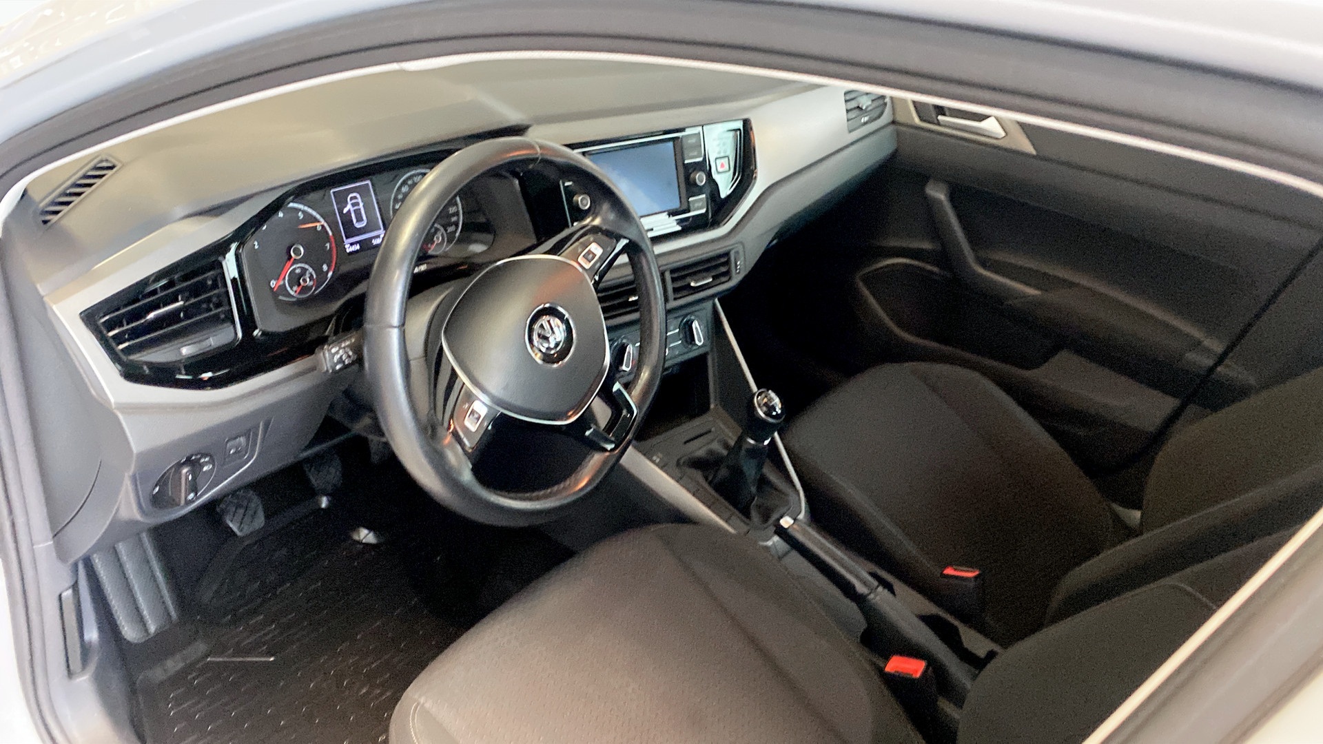 Volkswagen Polo PRG987