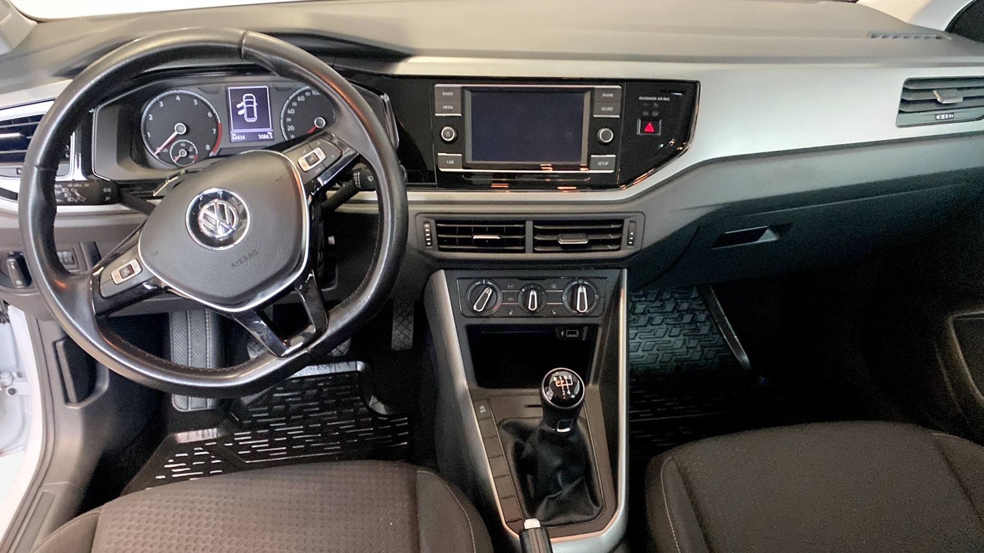 Volkswagen Polo PRG987