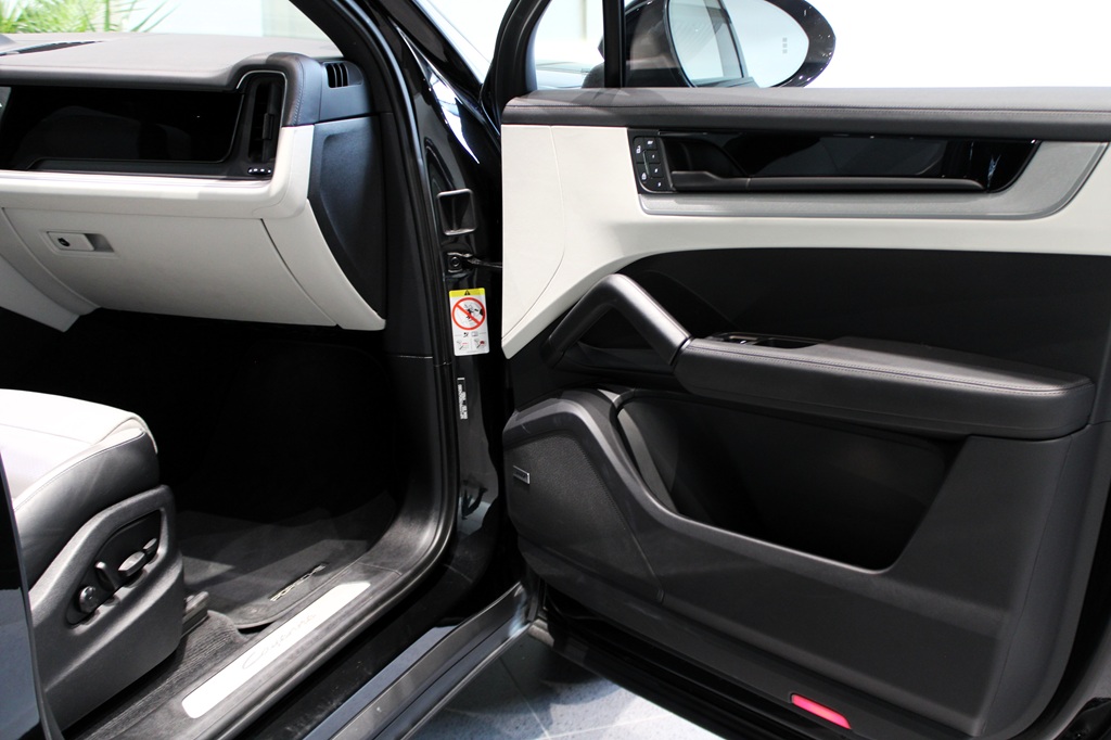 Porsche Cayenne PRR54N