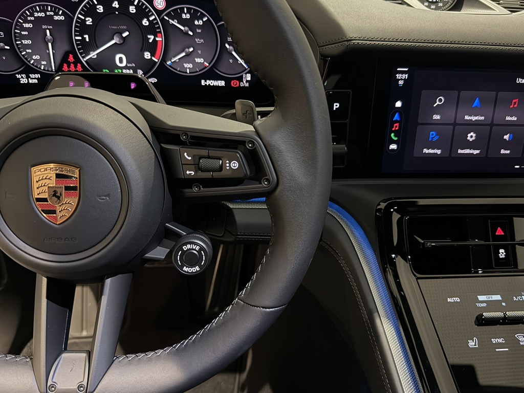 Porsche Panamera PTR03F