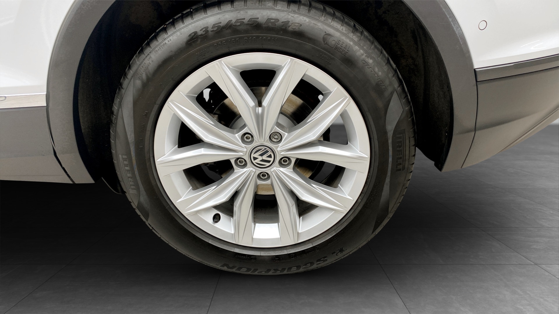 Volkswagen Tiguan PUF04R