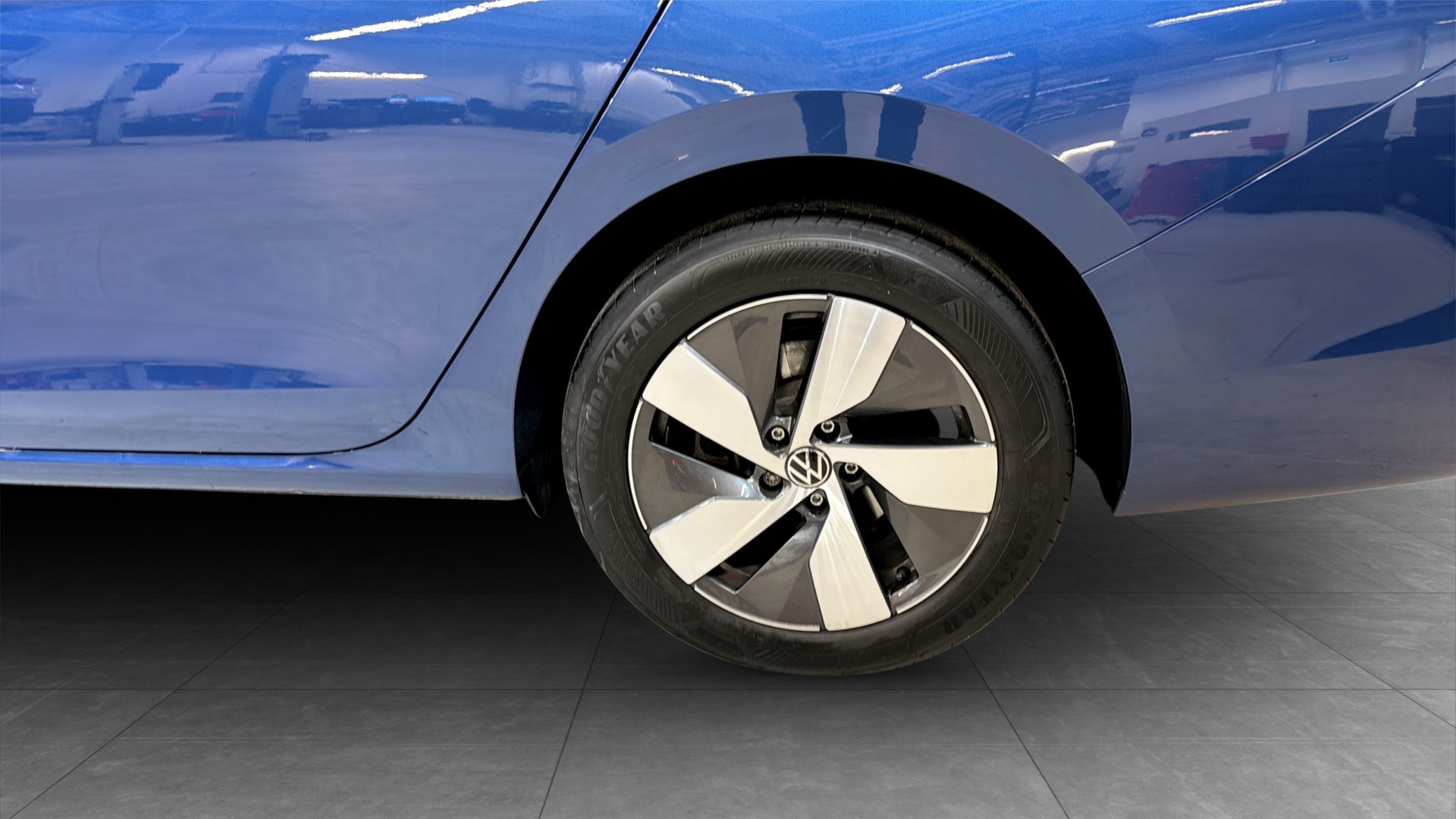 Volkswagen Passat PUR02Y