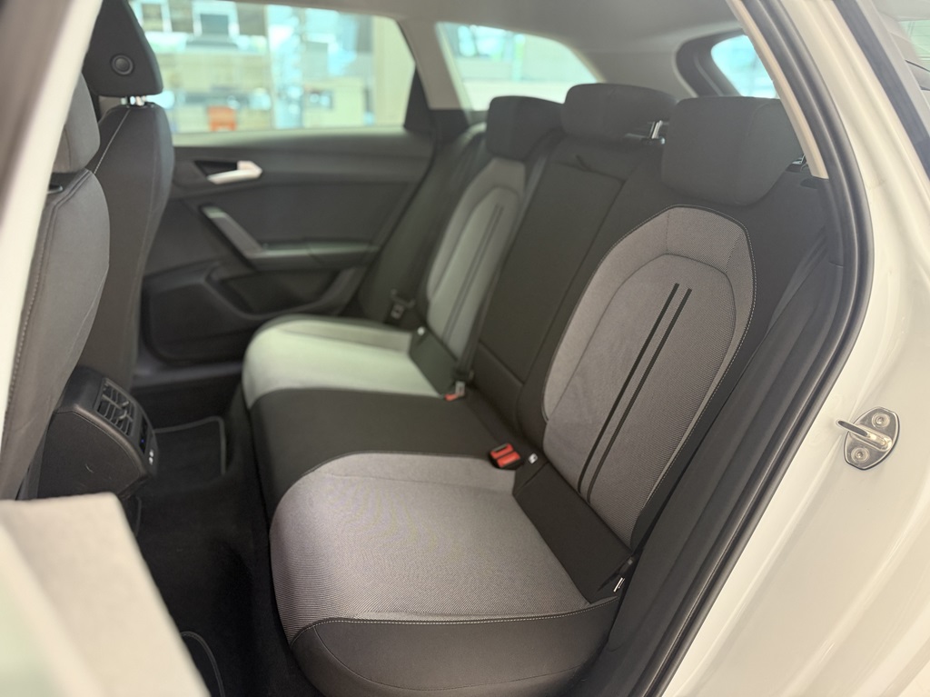 SEAT Leon Sportstourer PWA50G