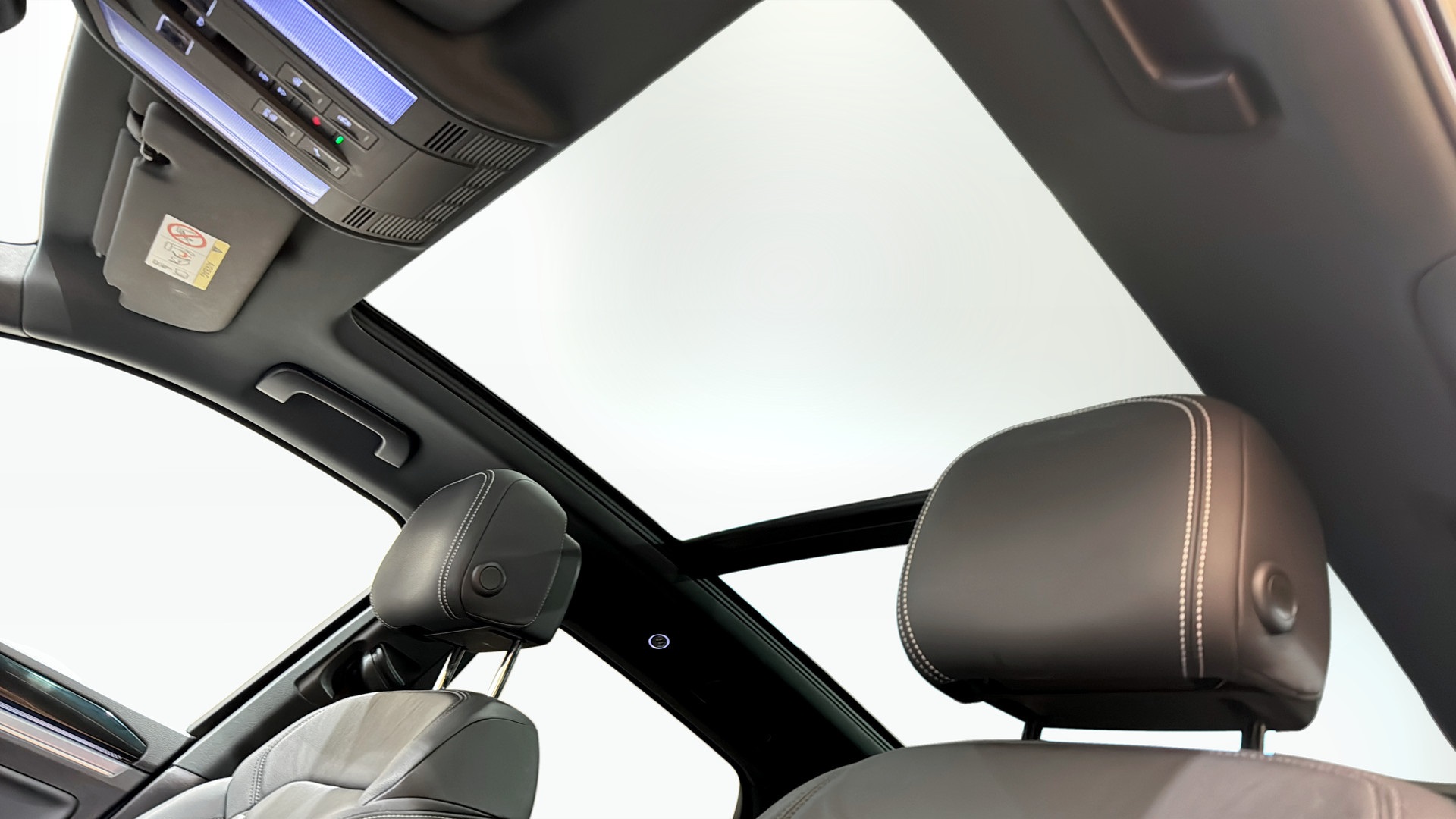 Volkswagen Touareg PWG04W