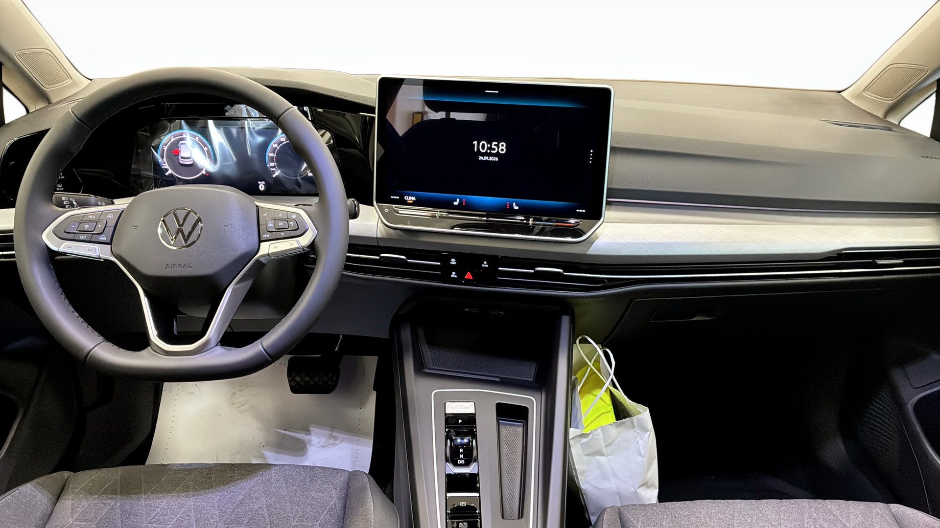 Volkswagen Golf PWN72S