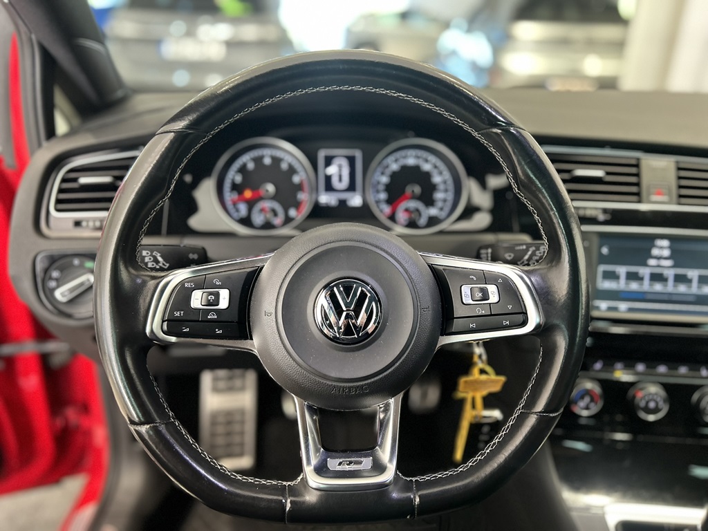 Volkswagen Golf PWR616