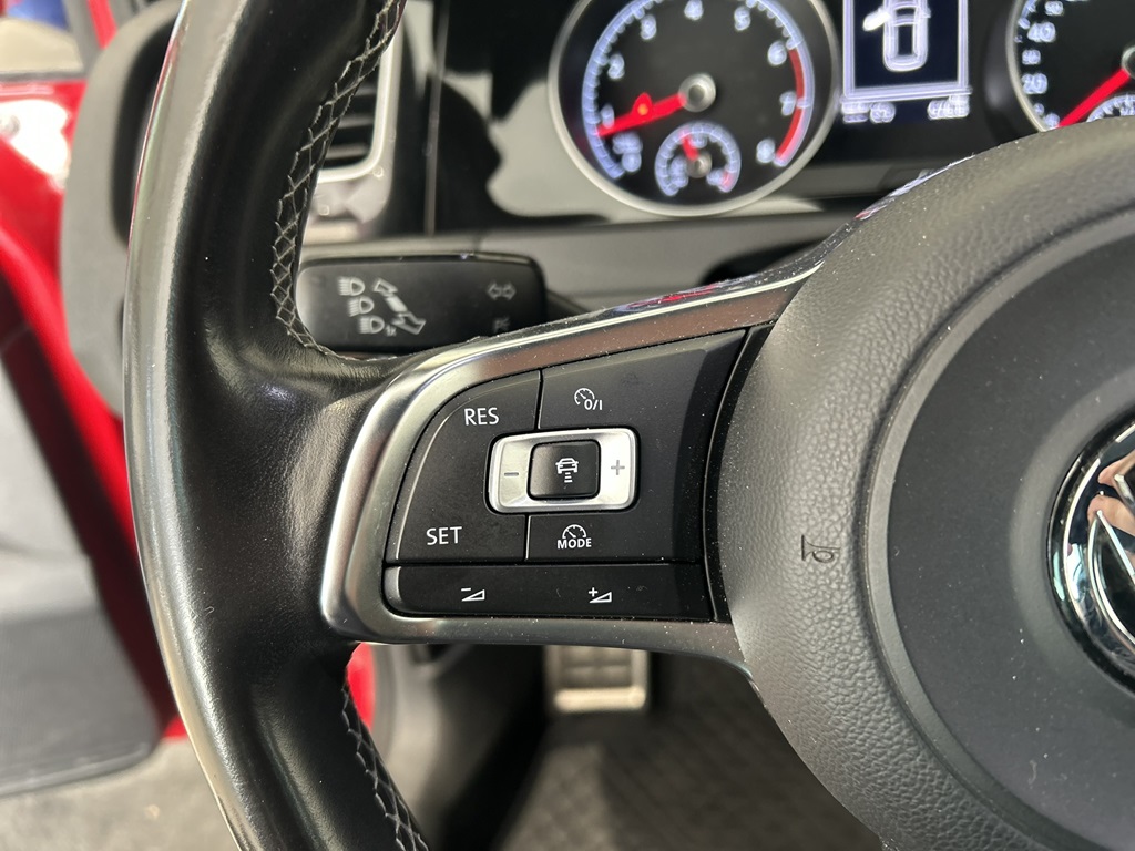 Volkswagen Golf PWR616