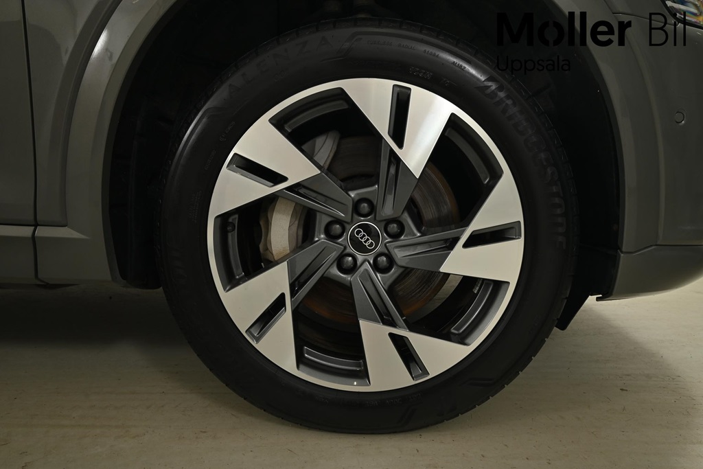 Audi Q8 e-tron PWT54C