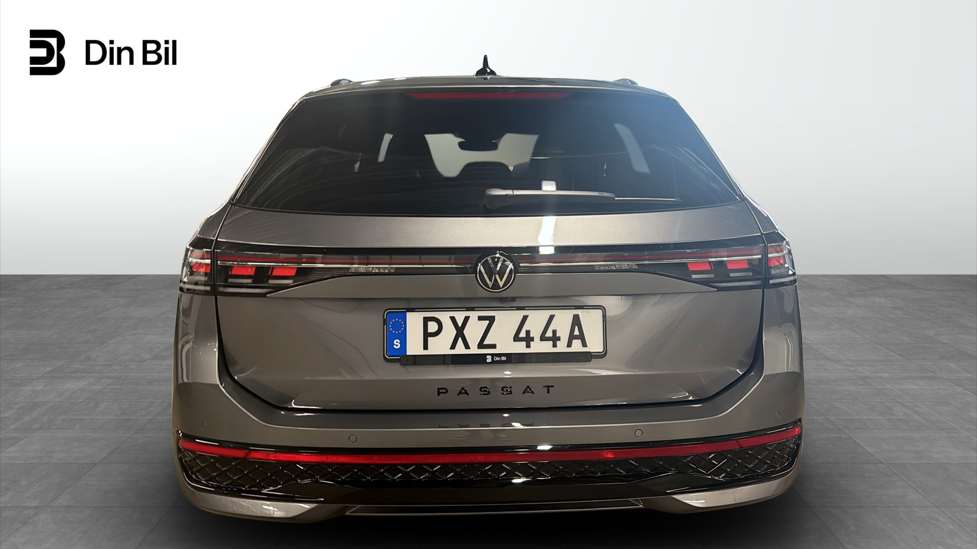 Volkswagen Passat PXZ44A