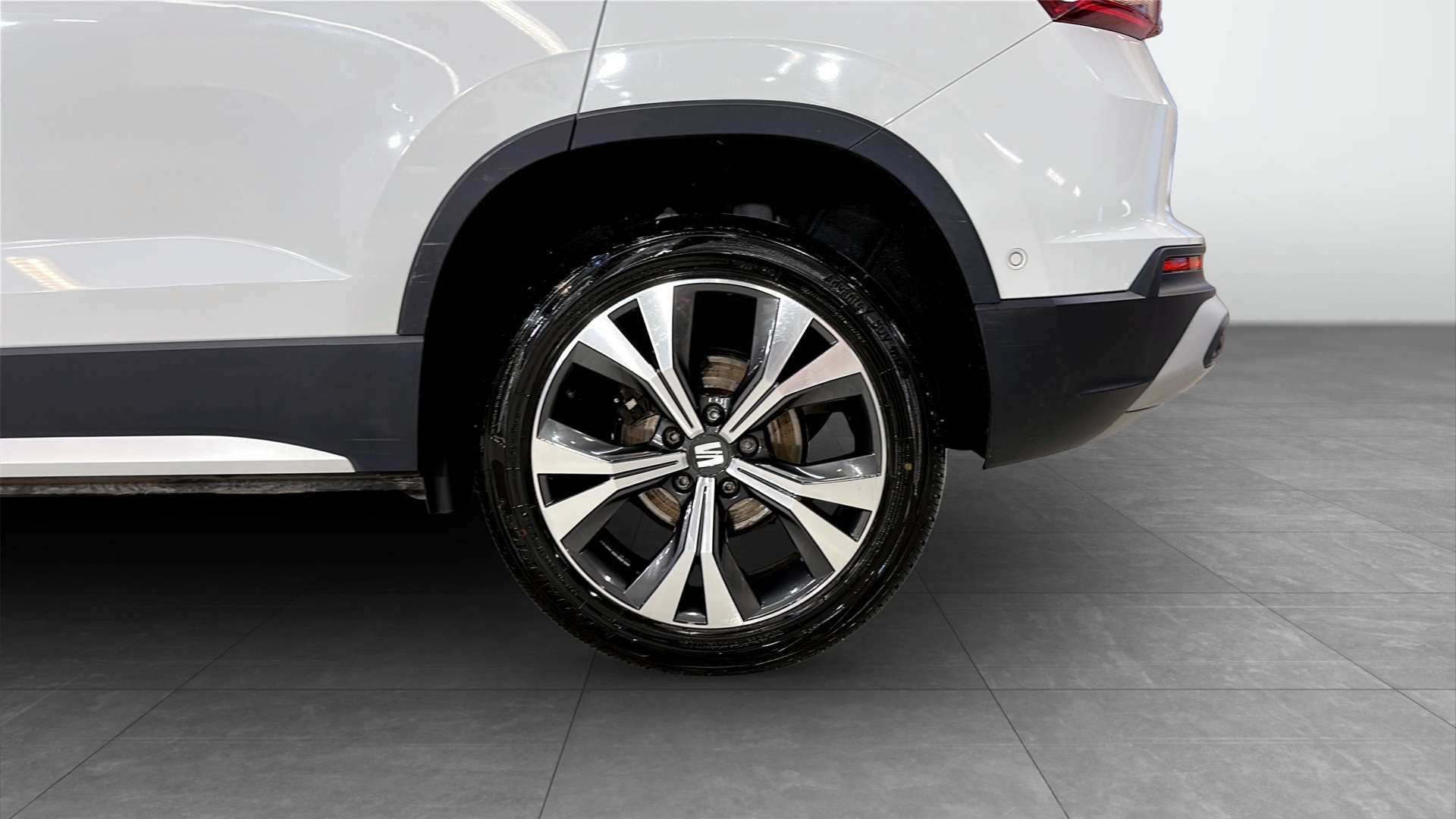 SEAT Ateca PZE43M