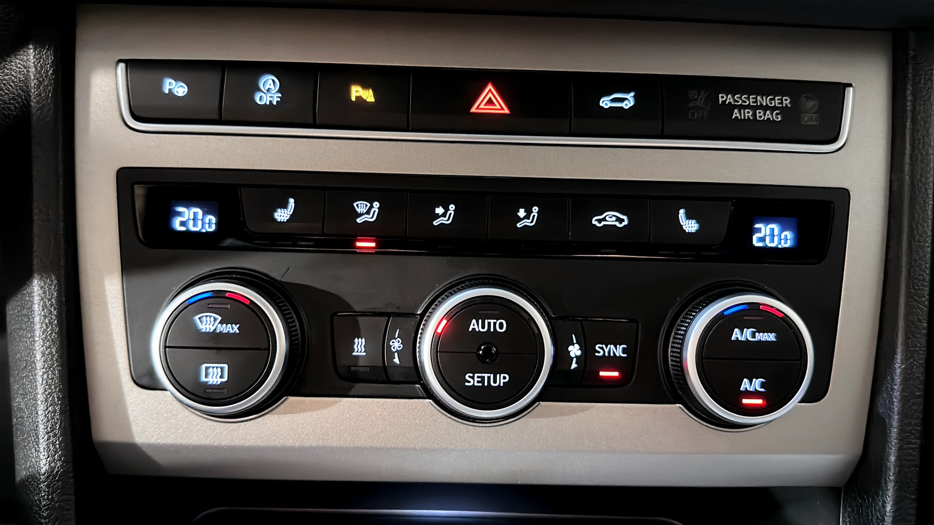 SEAT Ateca PZE43M