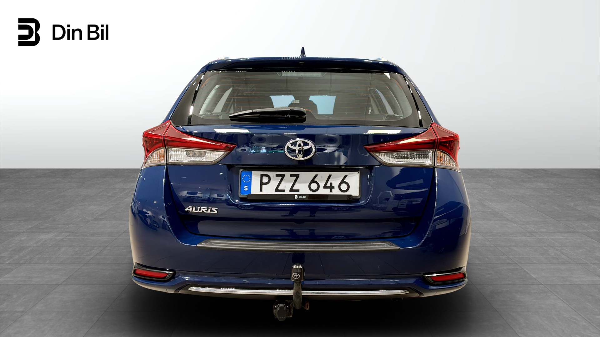 Toyota Auris PZZ646