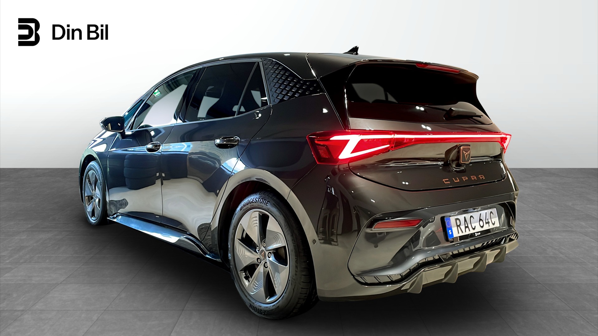 CUPRA Born RAC64C