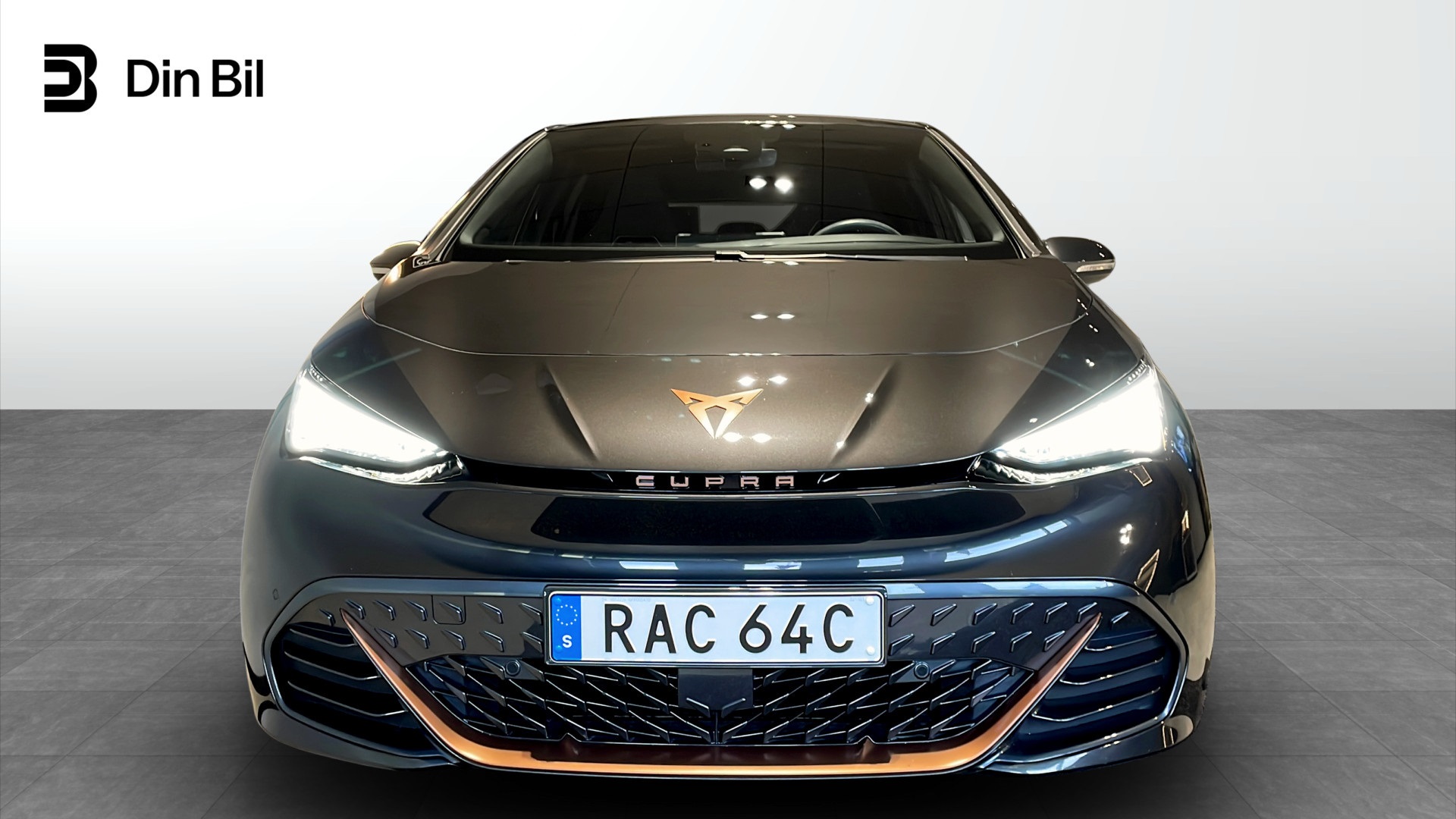 CUPRA Born RAC64C