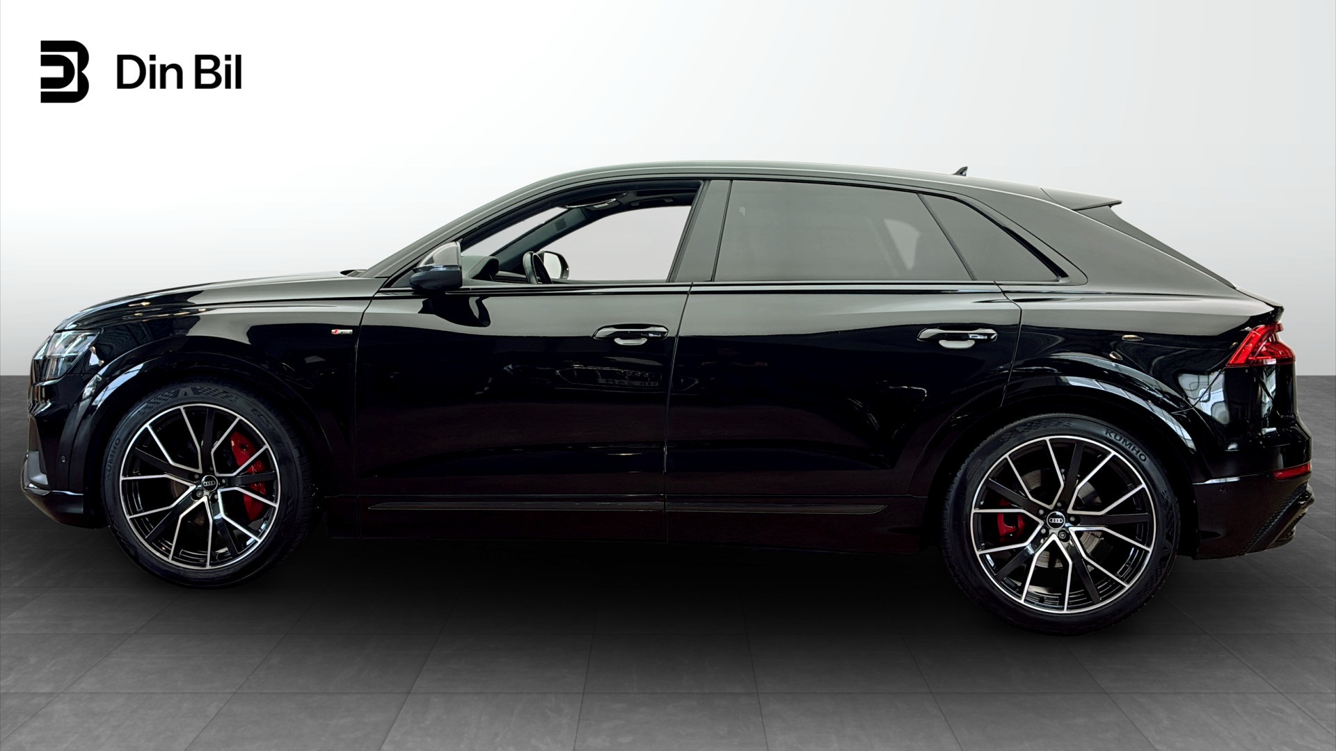 Audi Q8 RAD02A