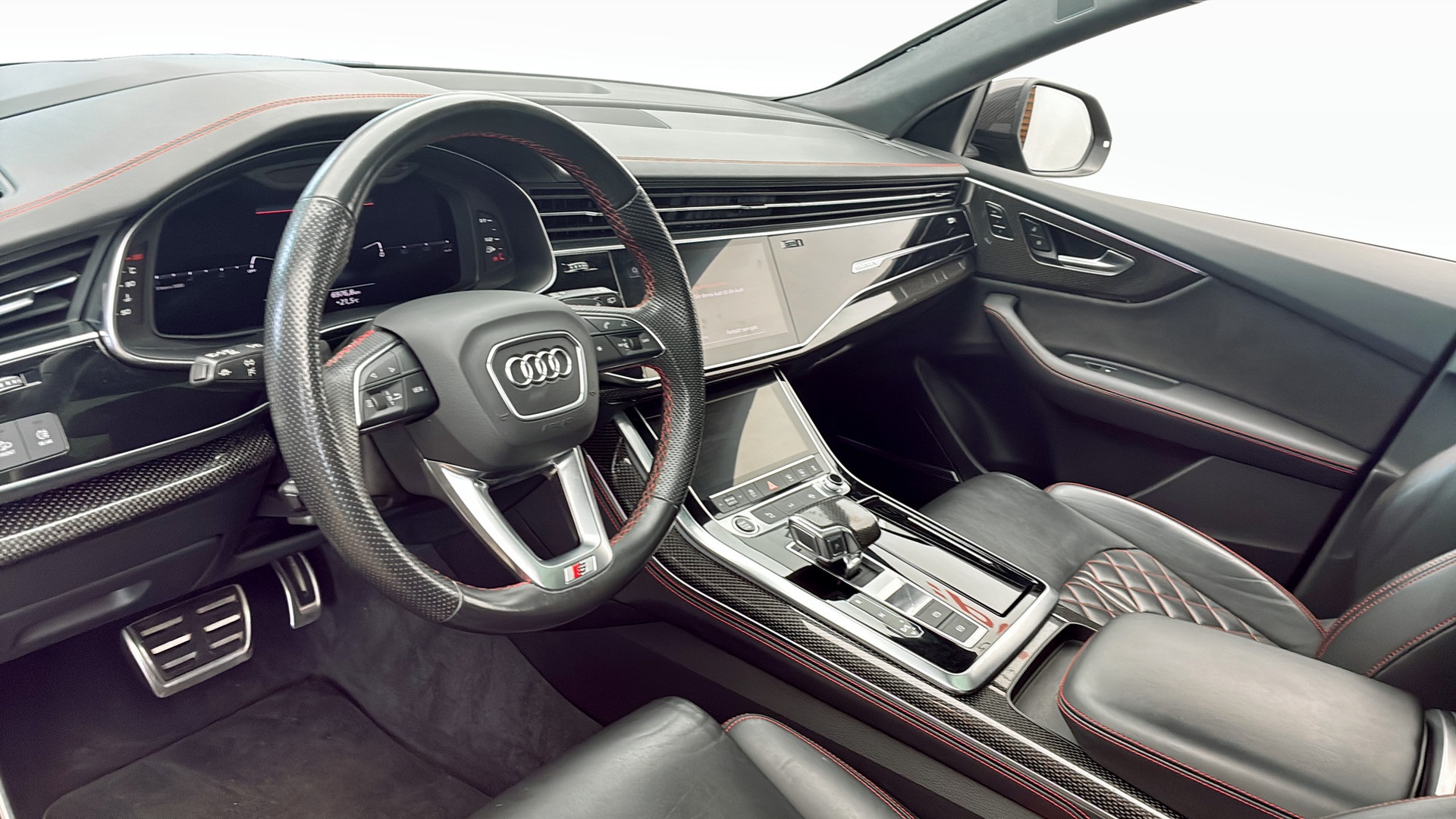 Audi Q8 RAD02A