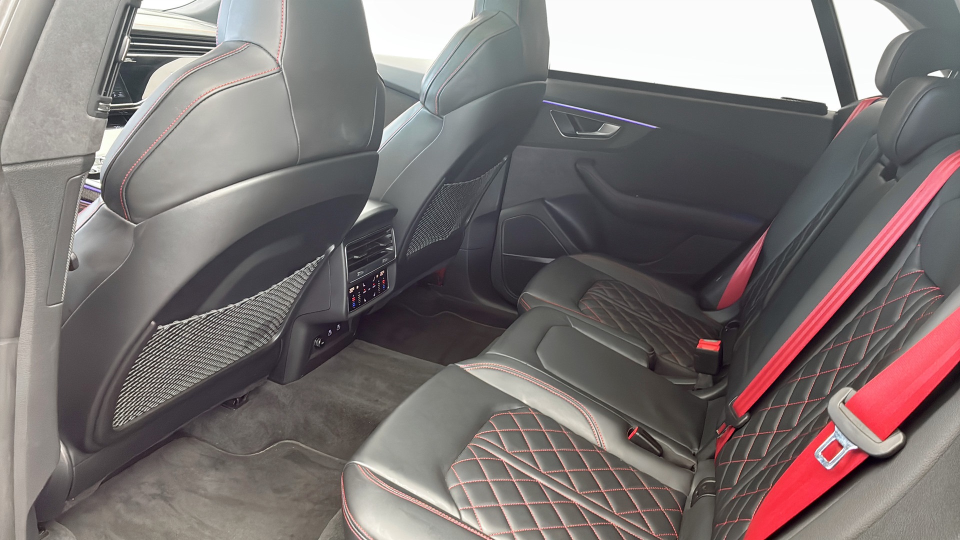 Audi Q8 RAD02A