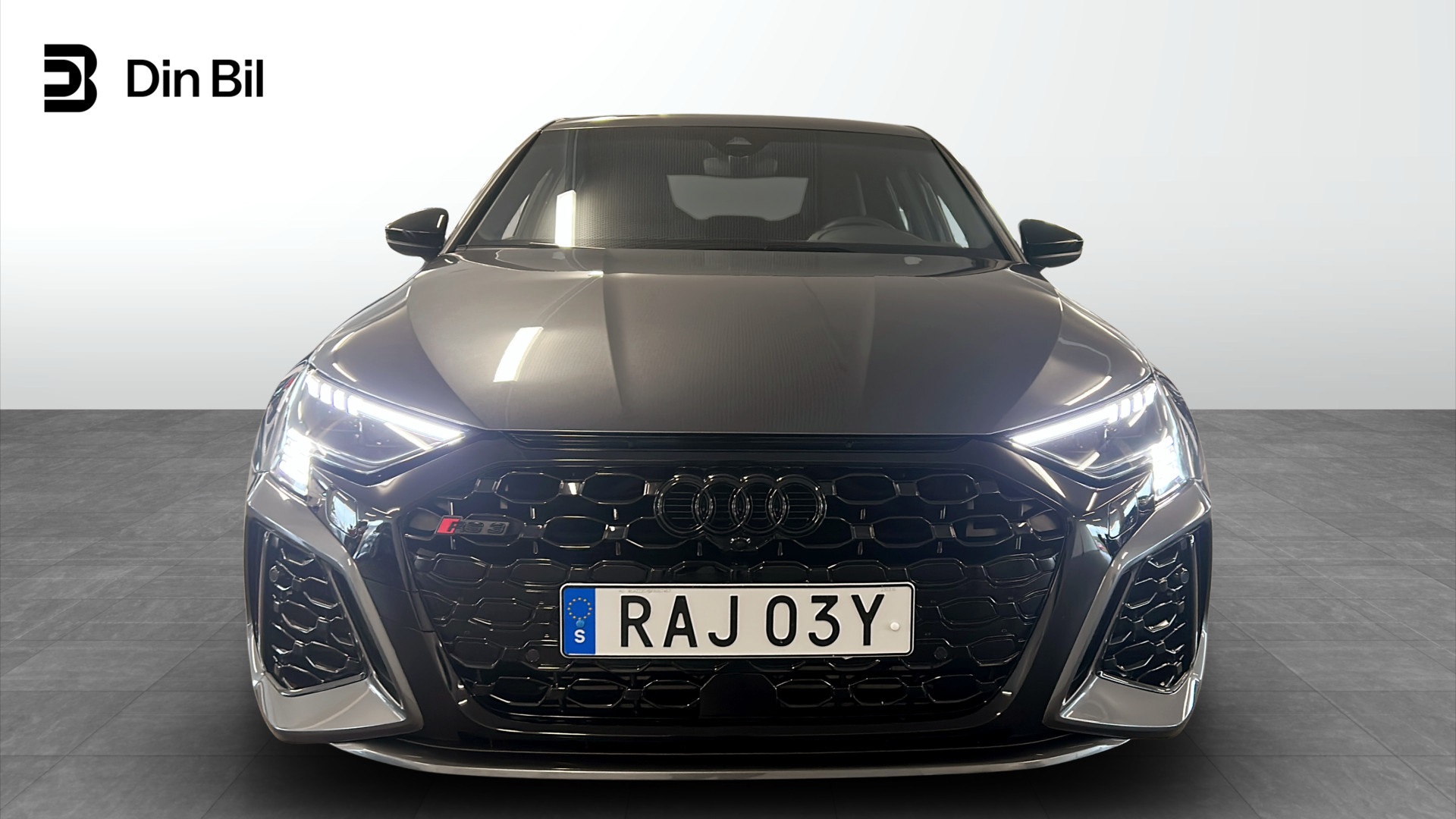 Audi RS3 RAJ03Y