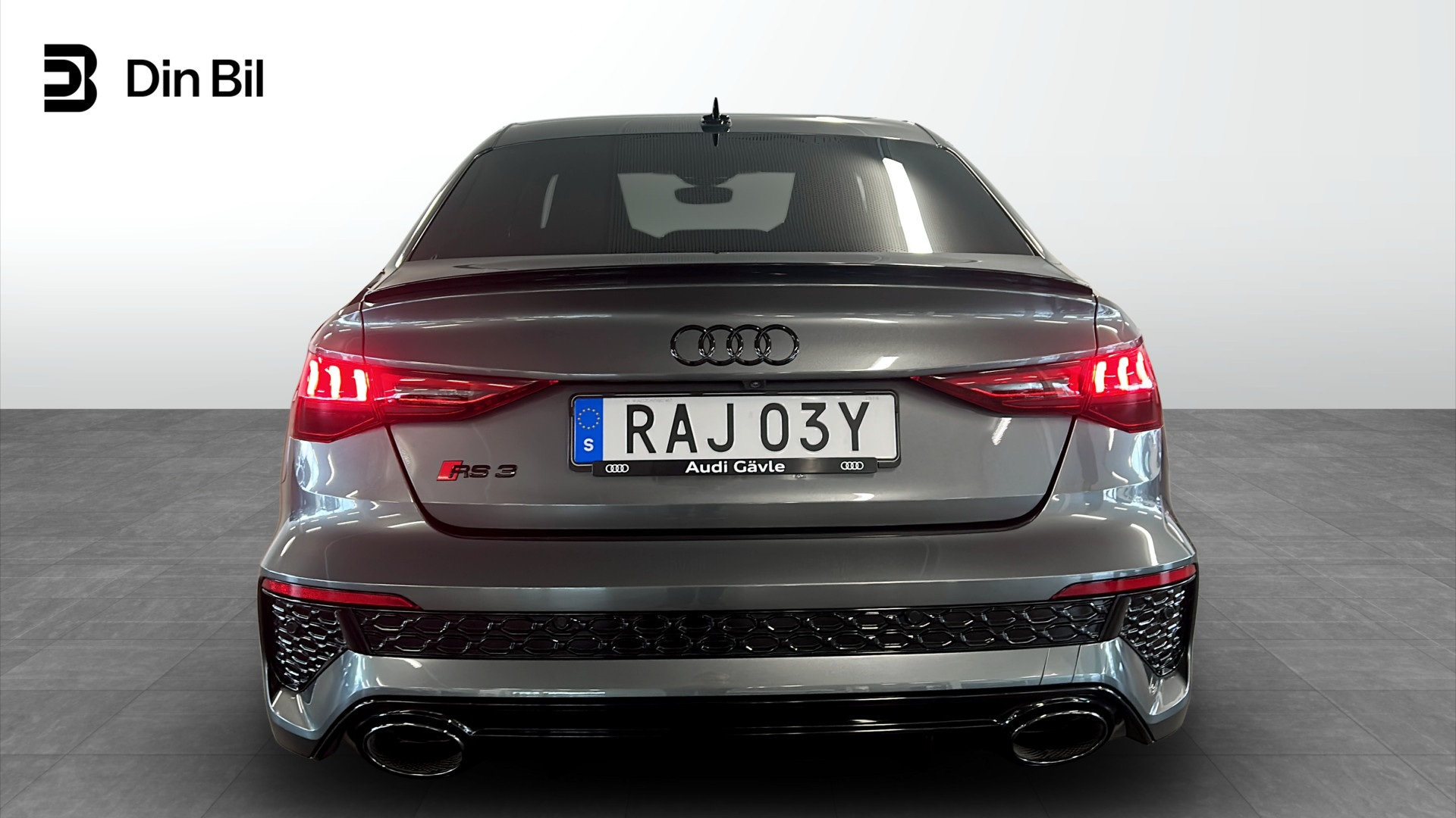 Audi RS3 RAJ03Y