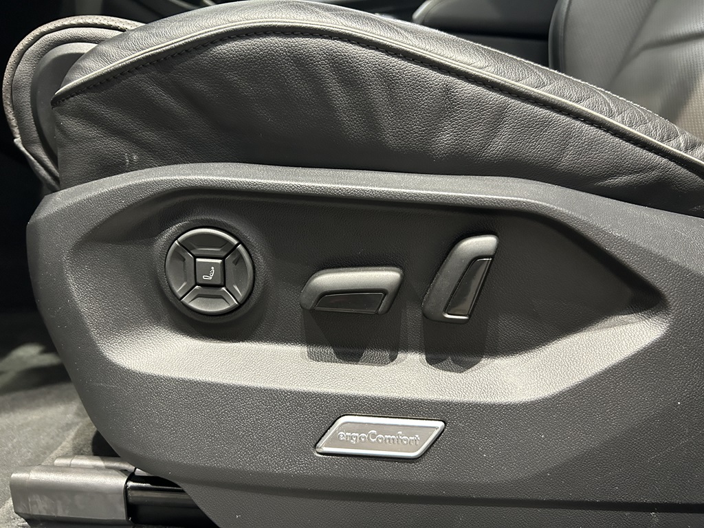 Volkswagen Touareg RAJ54W