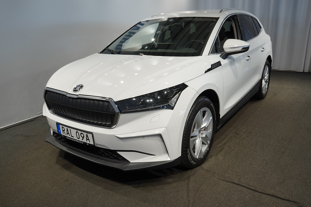 Skoda Enyaq RAL09A