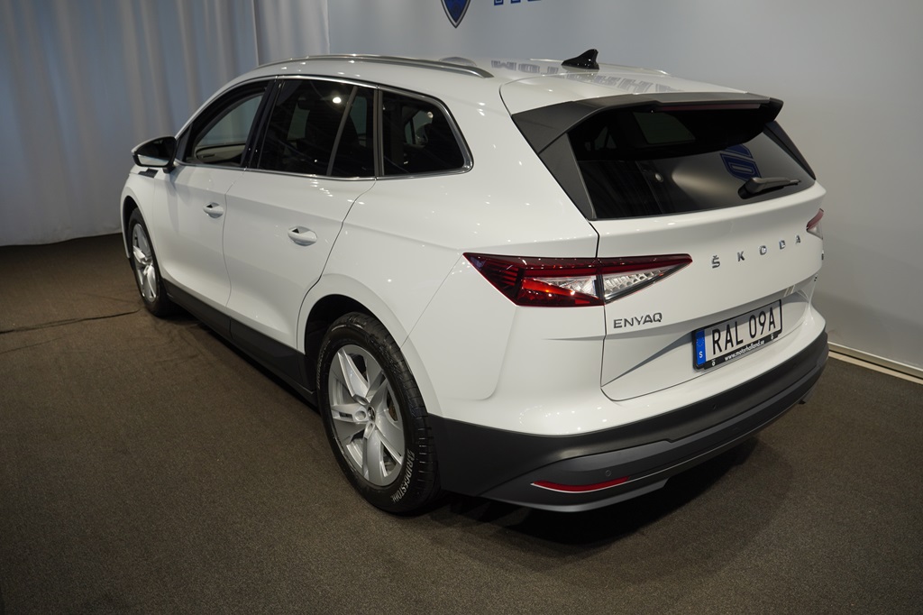 Skoda Enyaq RAL09A