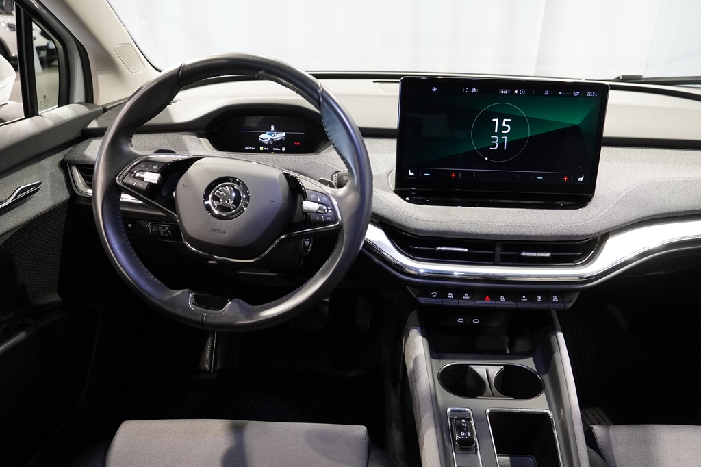 Skoda Enyaq RAL09A