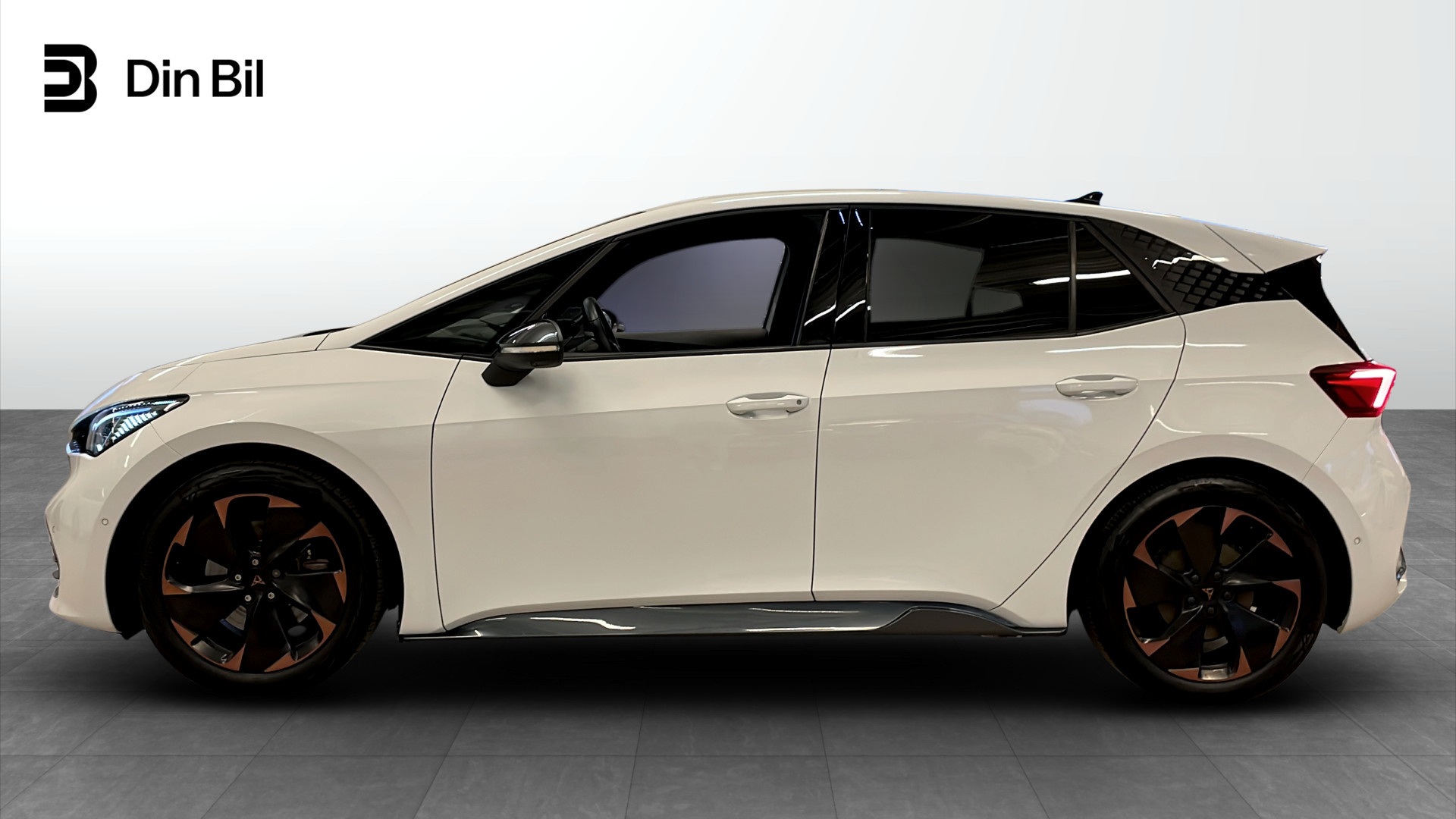 CUPRA Born RAR158