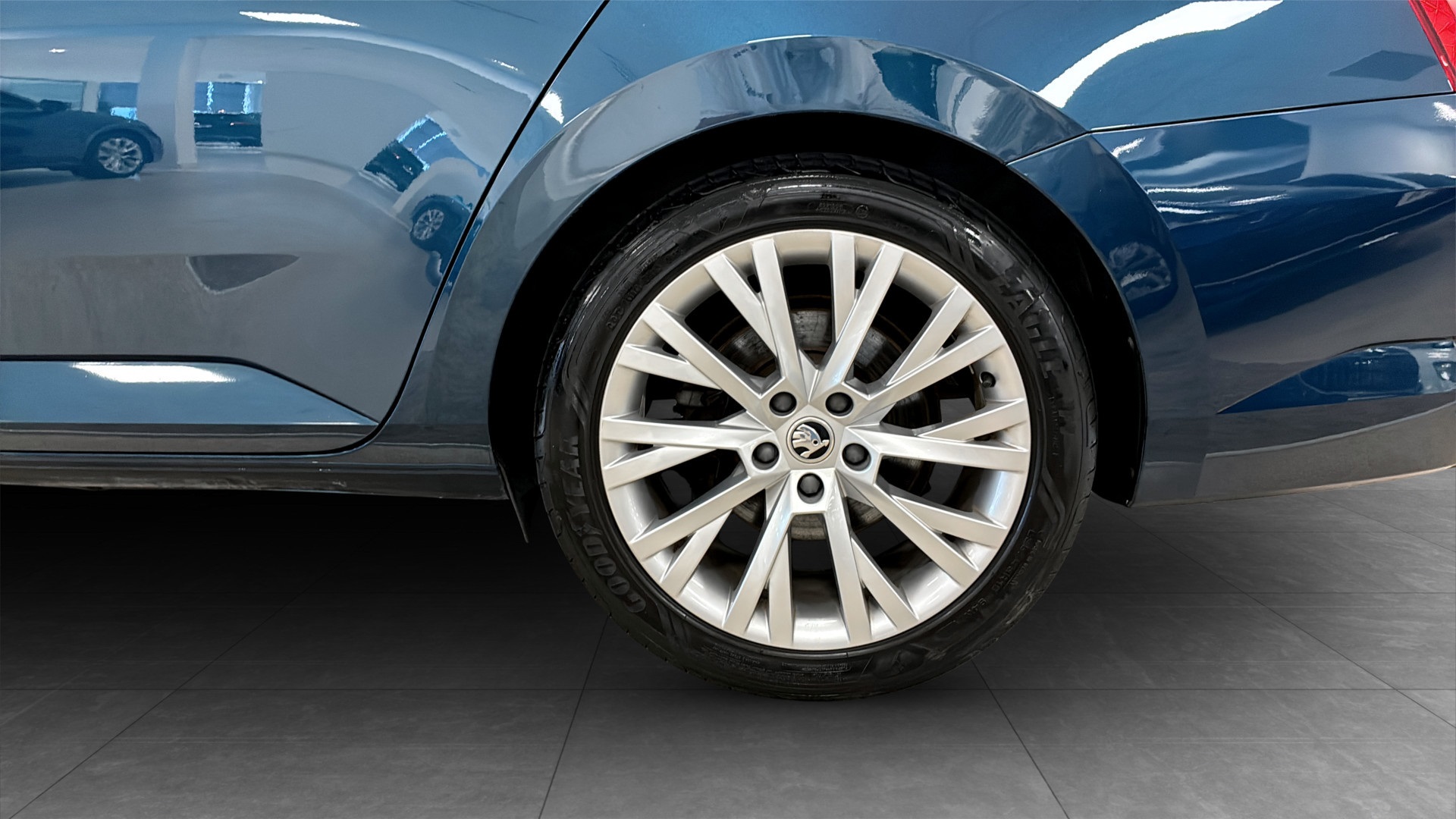 Skoda Superb Combi RAT76A