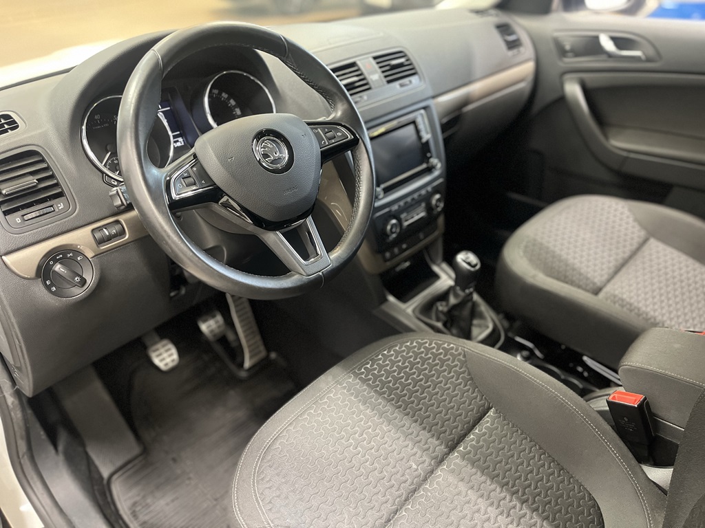 Skoda Yeti RAW941