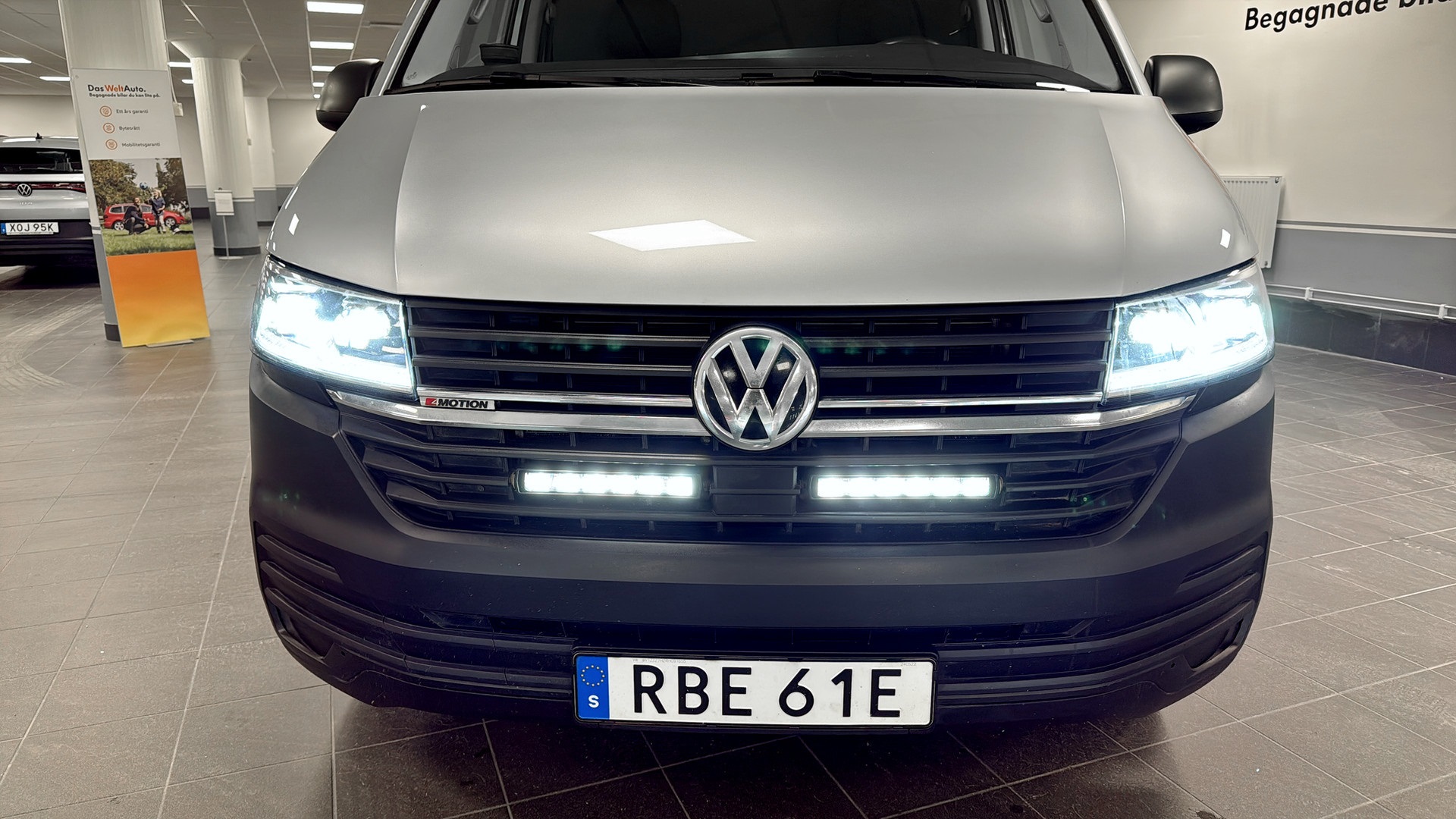 Volkswagen T6 Transporter RBE61E