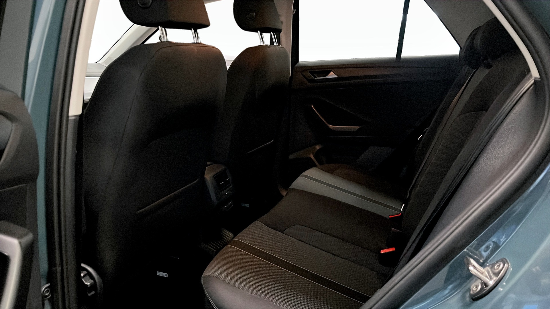 Volkswagen T-Roc RBF42S