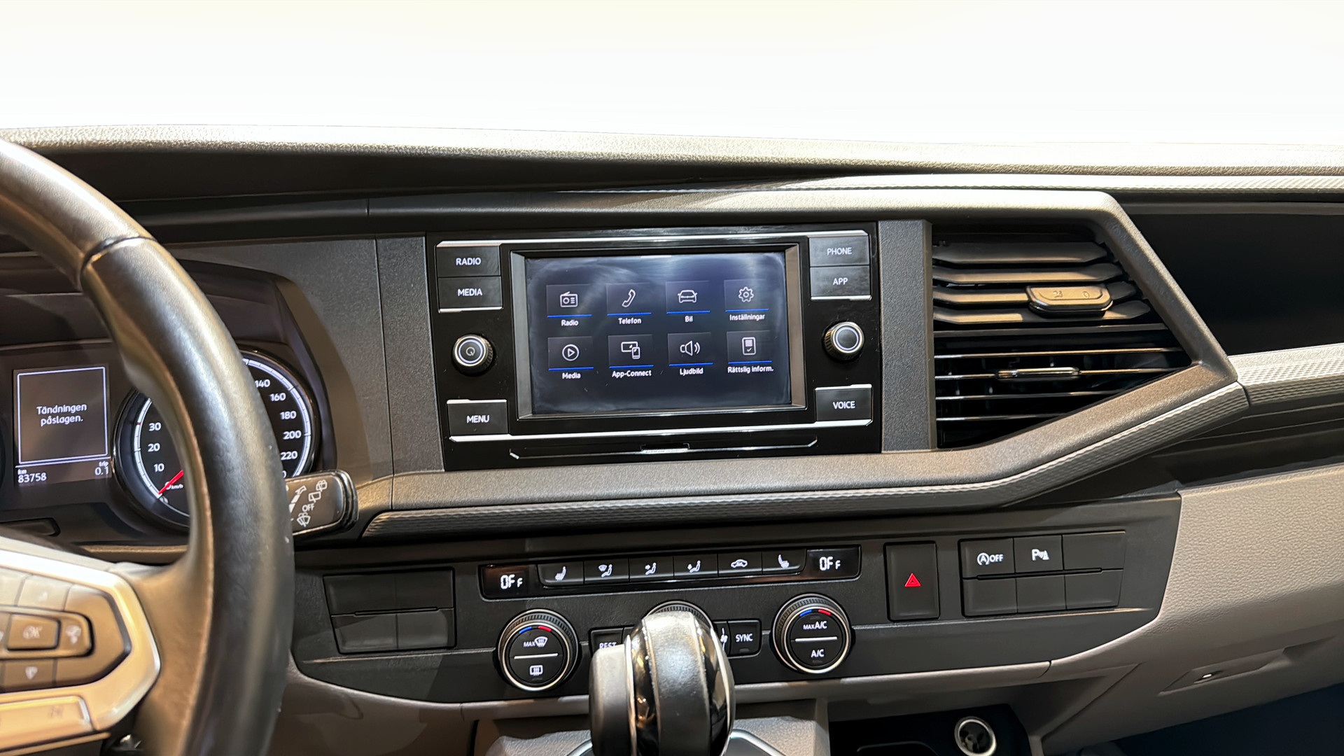 Volkswagen T5 Caravelle RBF68G