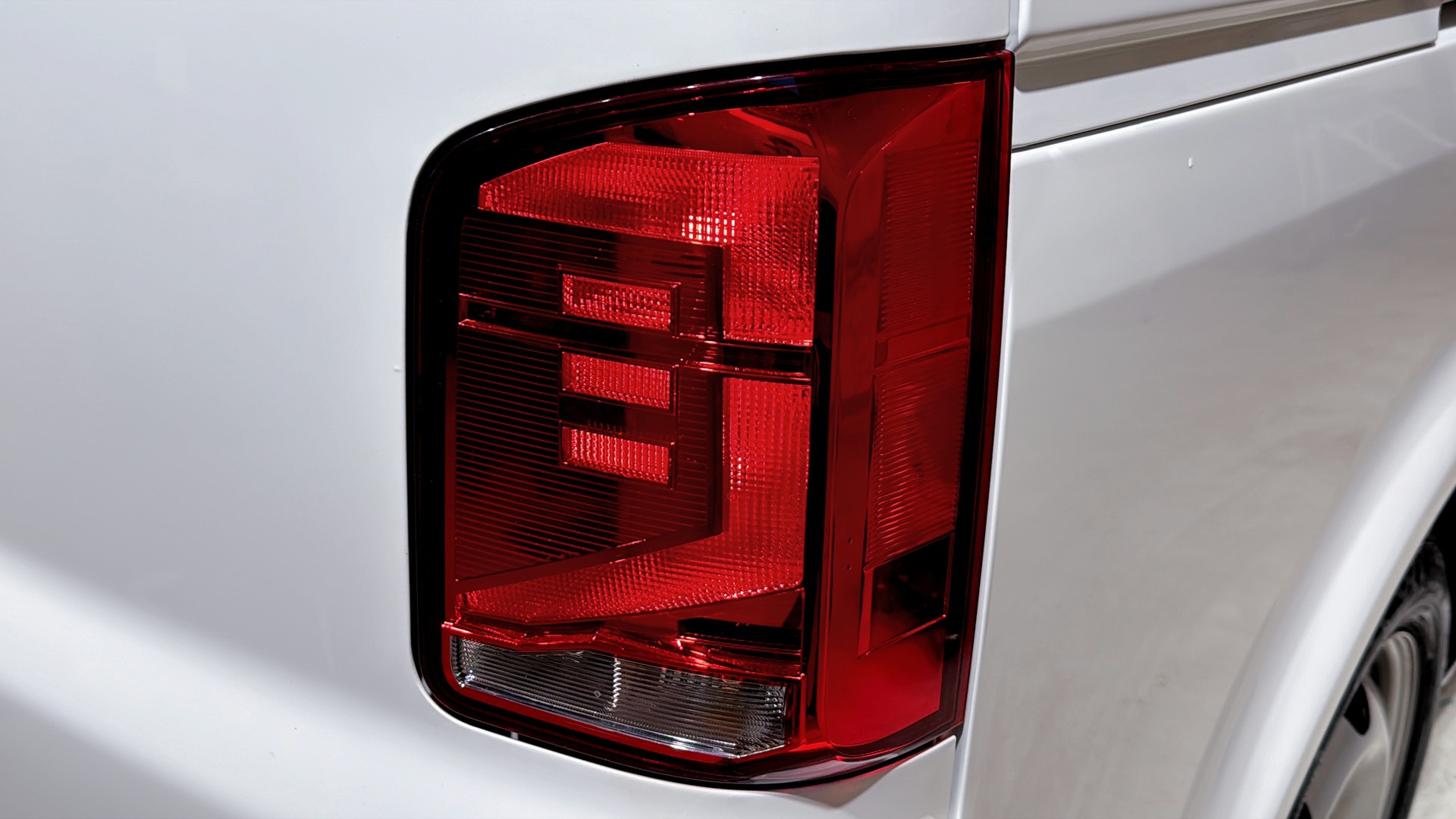 Volkswagen T5 Caravelle RBF68G