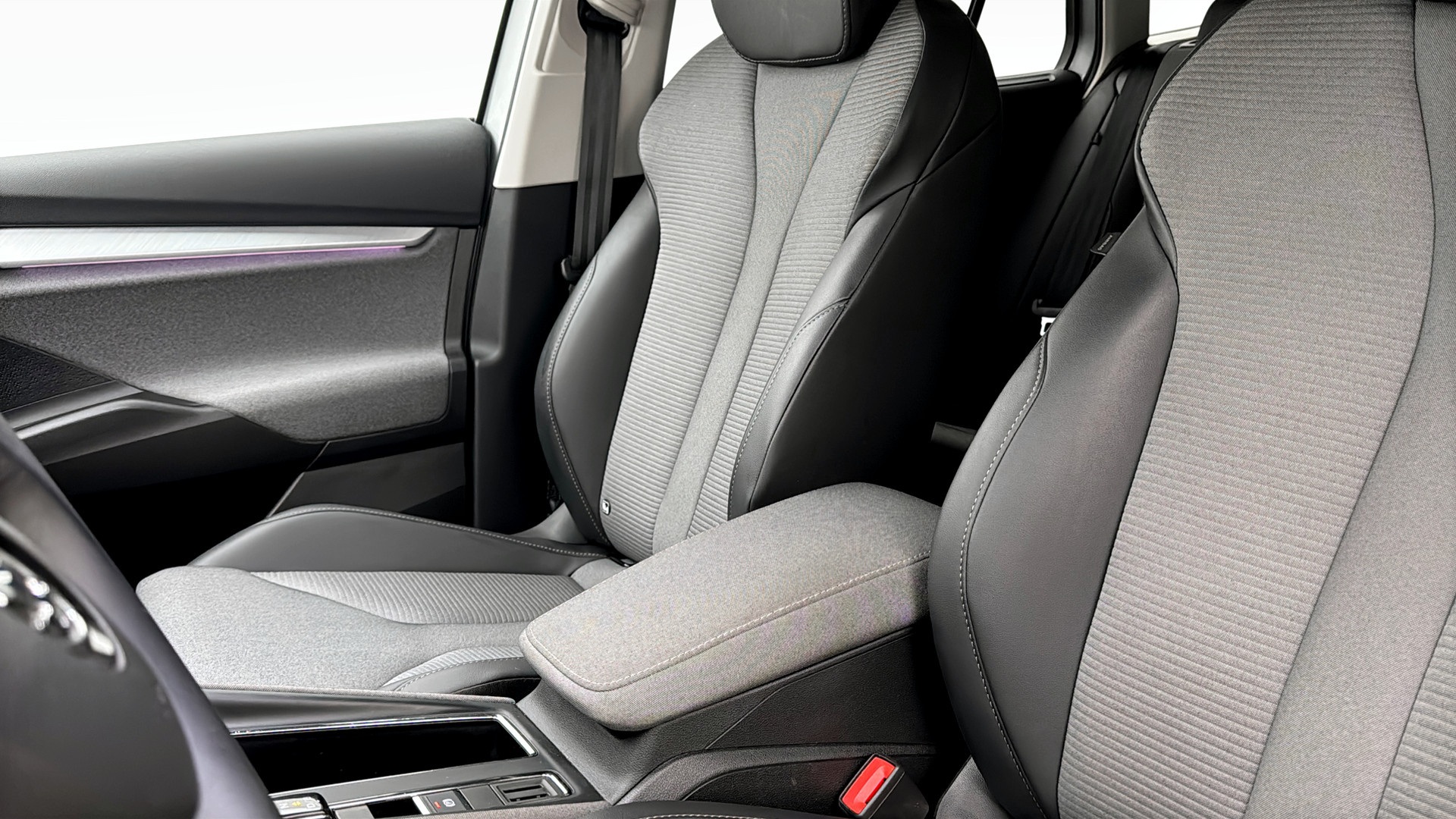 Skoda Enyaq RBG64K