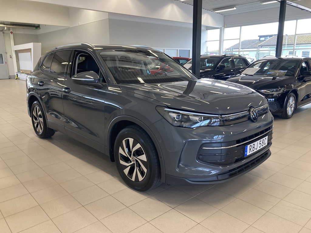 Volkswagen Tiguan RBJ58C