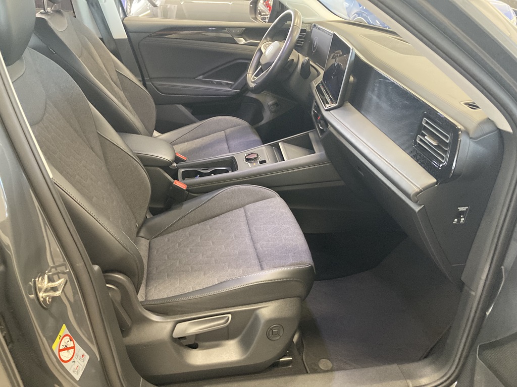 Volkswagen Tiguan RBJ58C