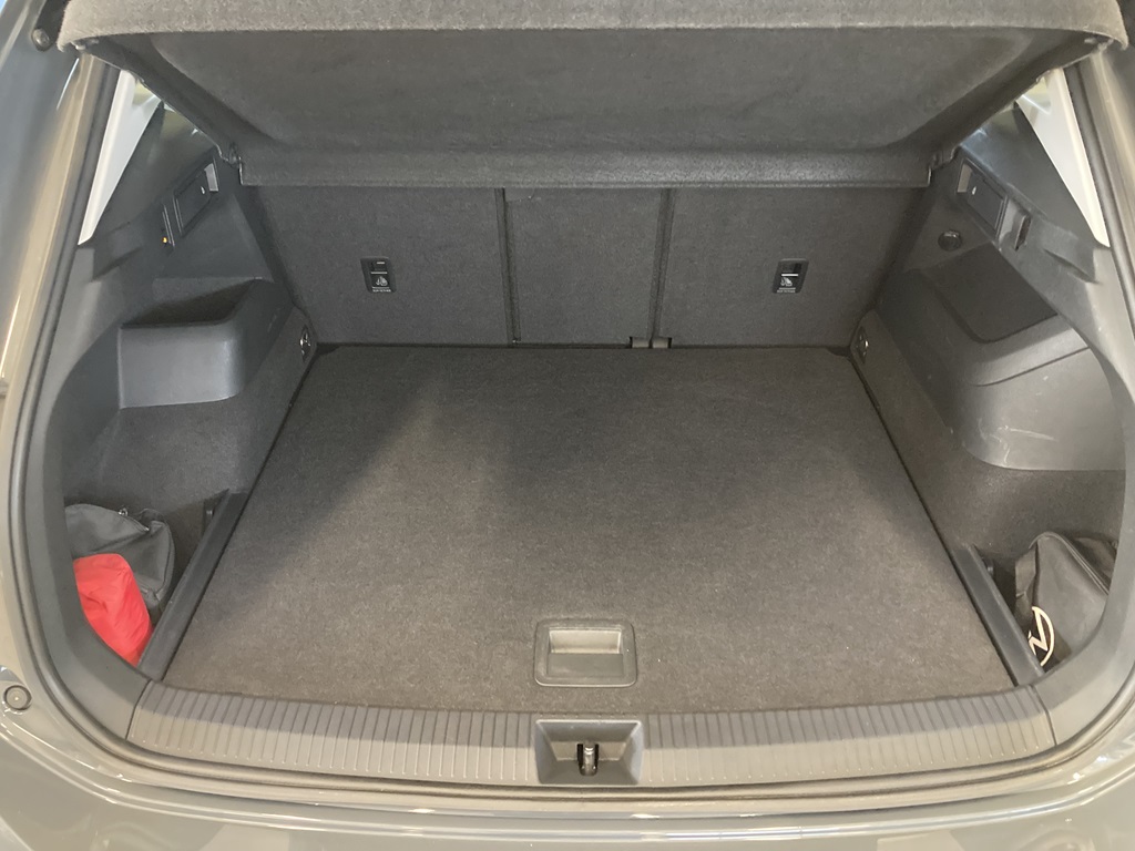 Volkswagen Tiguan RBJ58C