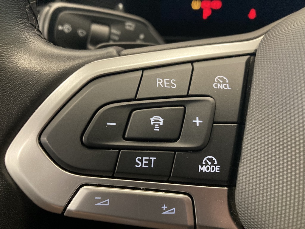 Volkswagen Tiguan RBJ58C