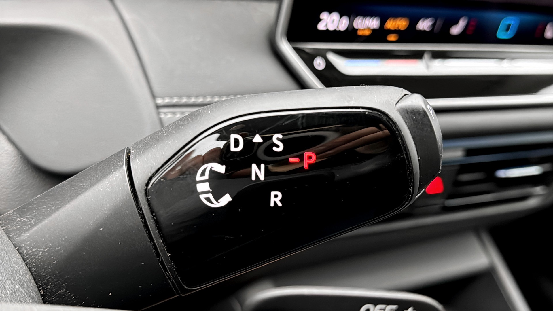 Volkswagen Tiguan RBK70F