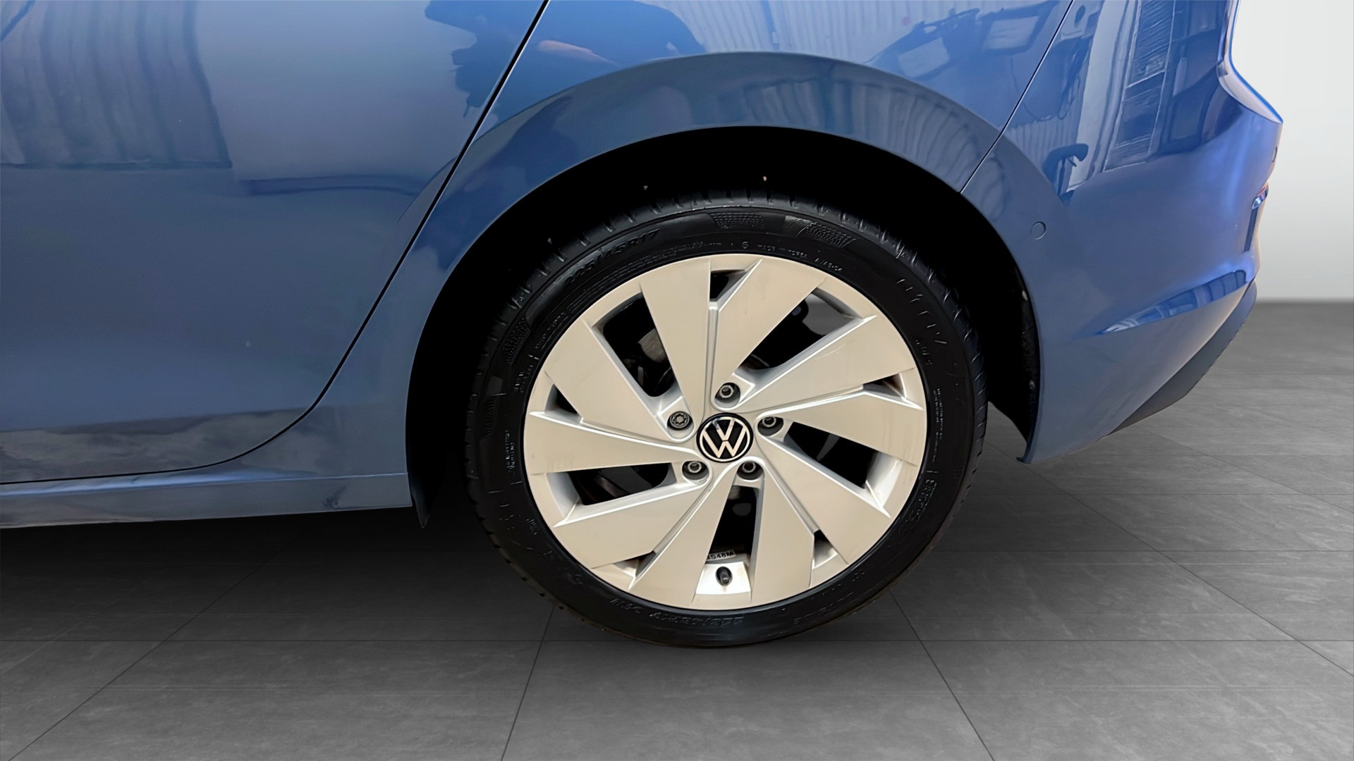 Volkswagen Golf RBS48M