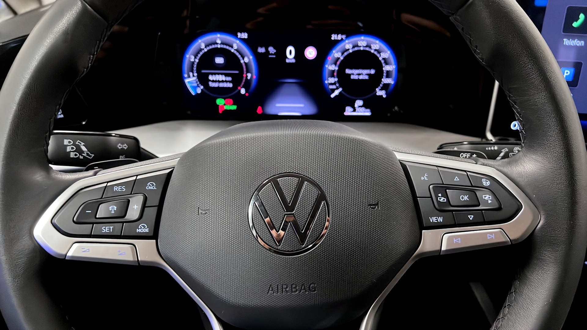 Volkswagen Golf RBS48M