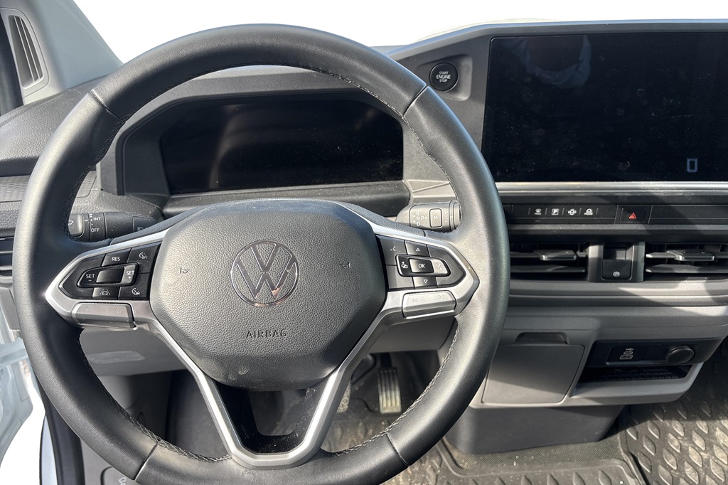 Volkswagen T7 Transporter RBT61A