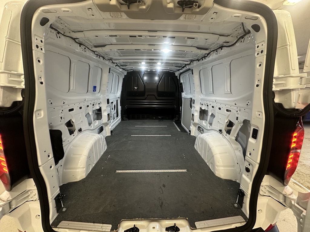 Volkswagen T7 Transporter RBU01A