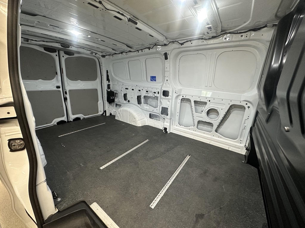 Volkswagen T7 Transporter RBU01A